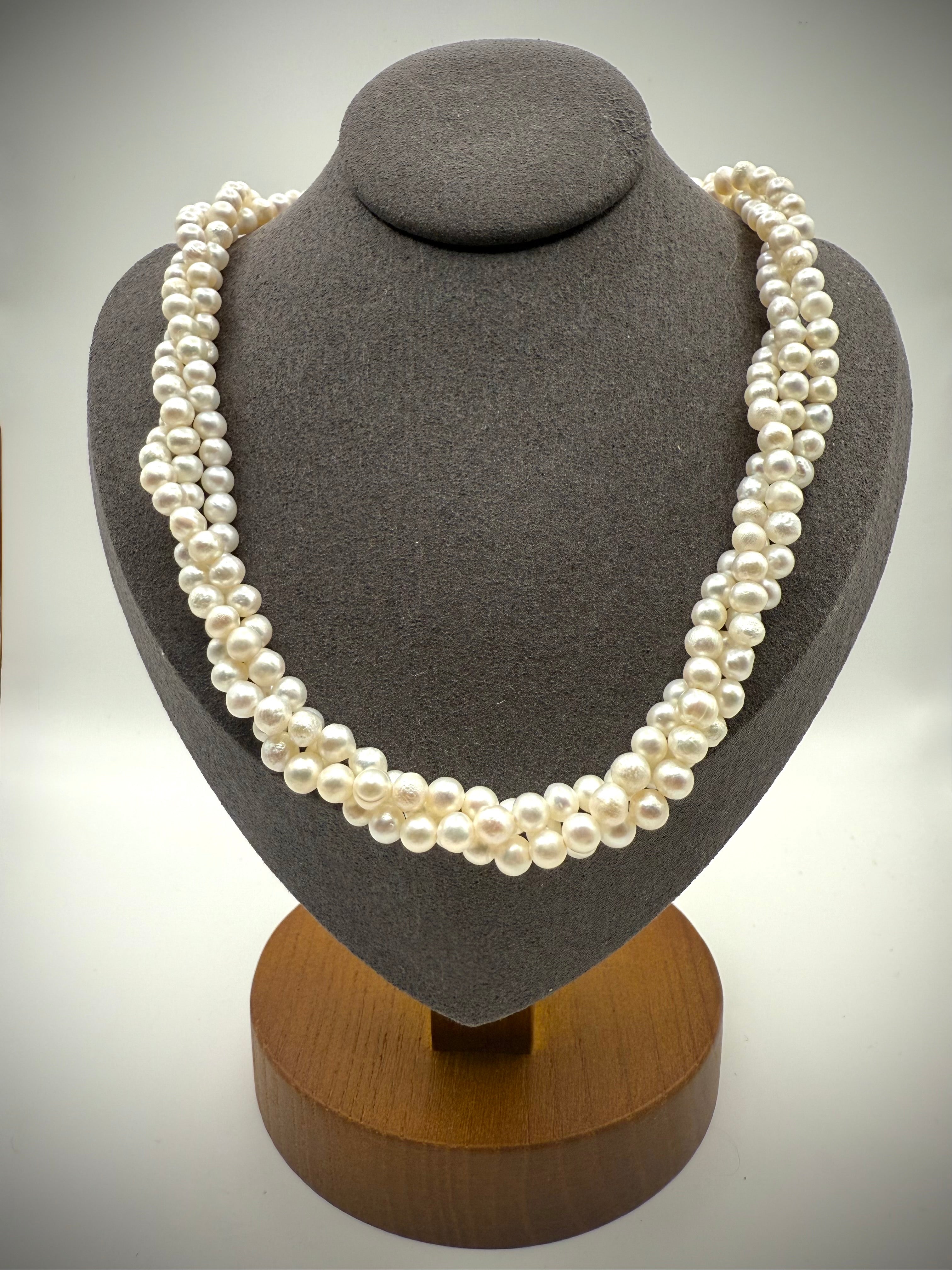 Freshwater Akoya Pearl Choker