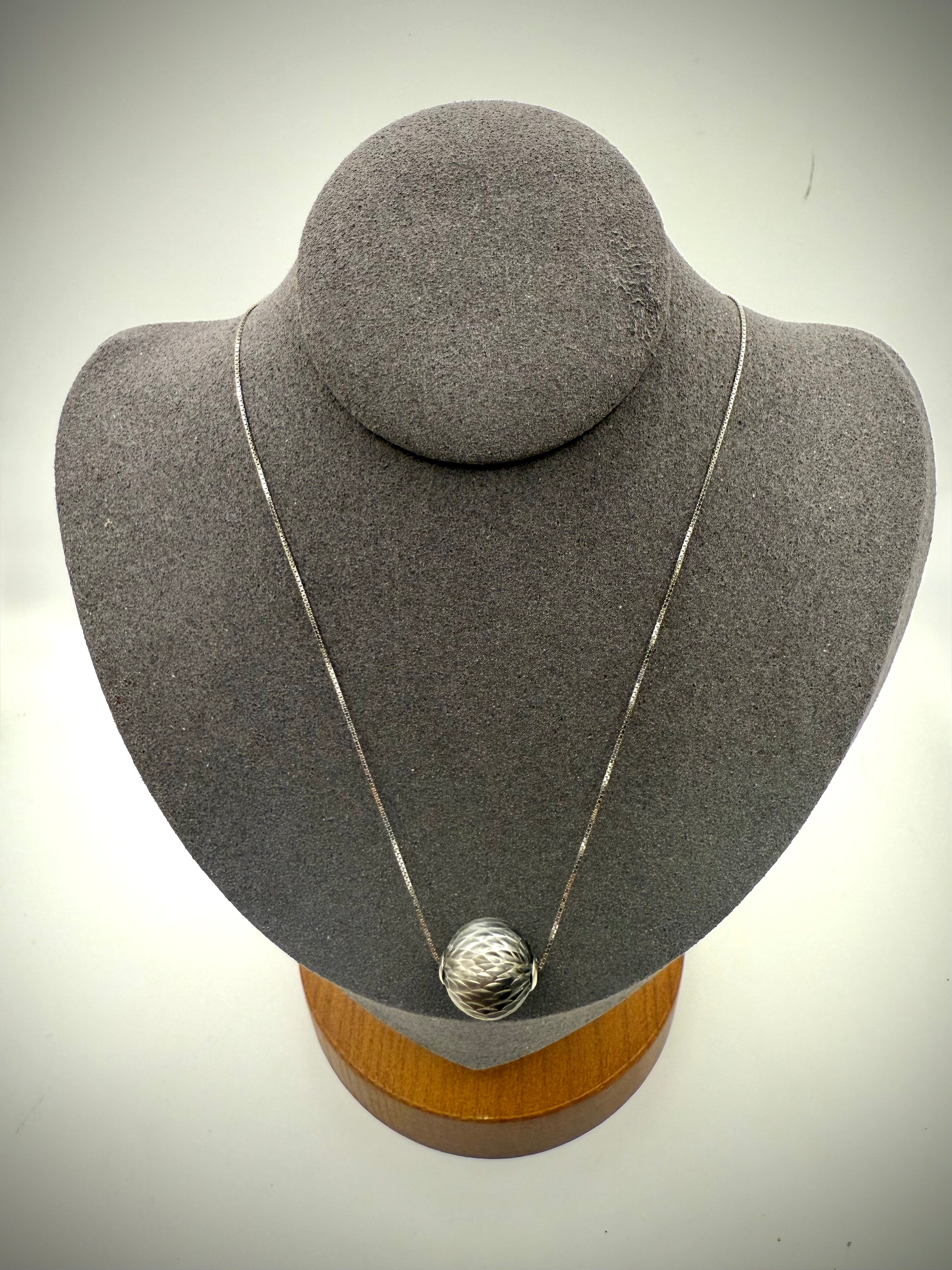Dragon Scale Pearl Pendant
