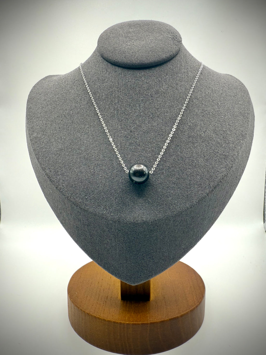 Piano Black Tahitian Pearl Necklace