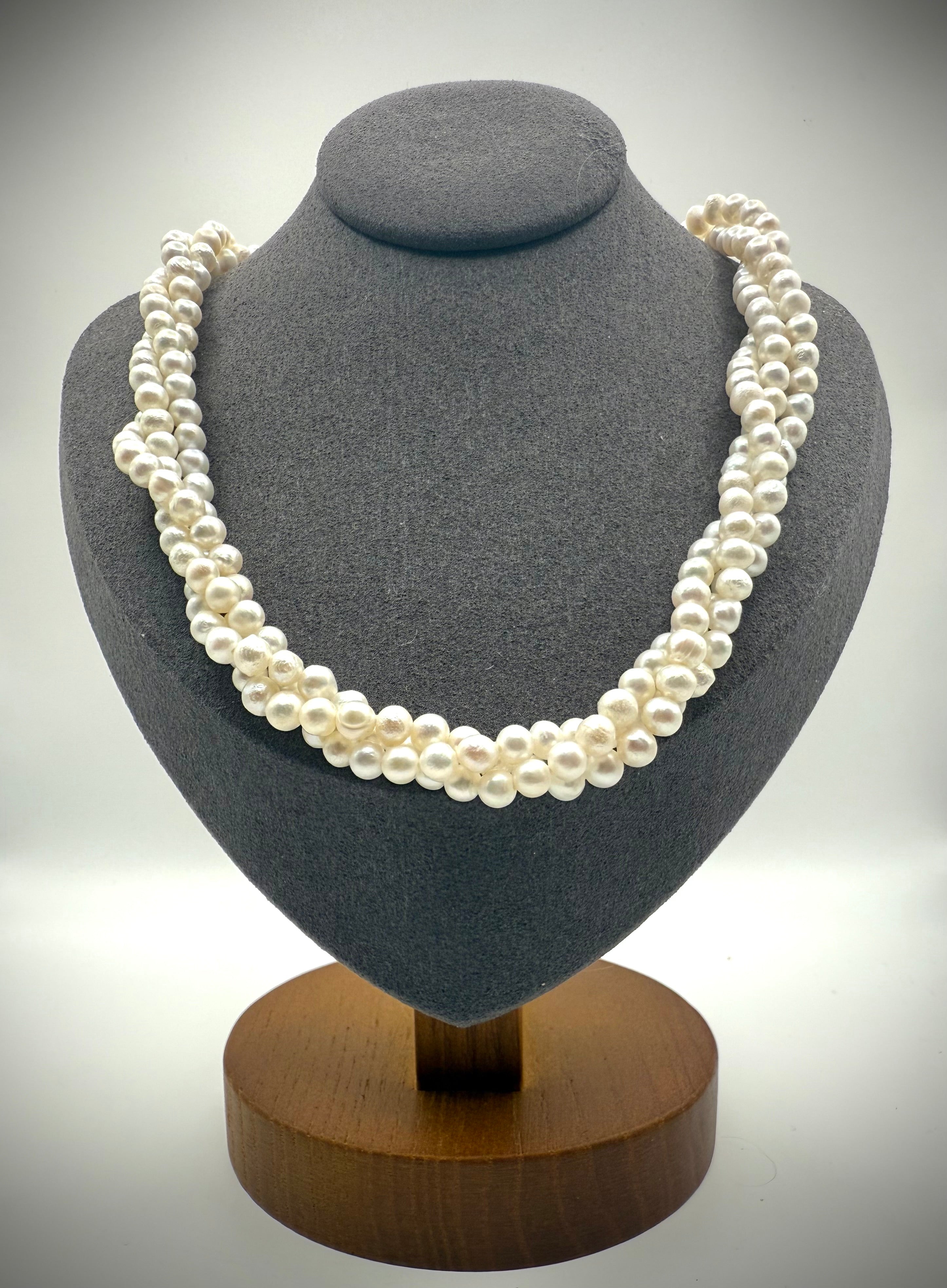 Freshwater Akoya Pearl Choker