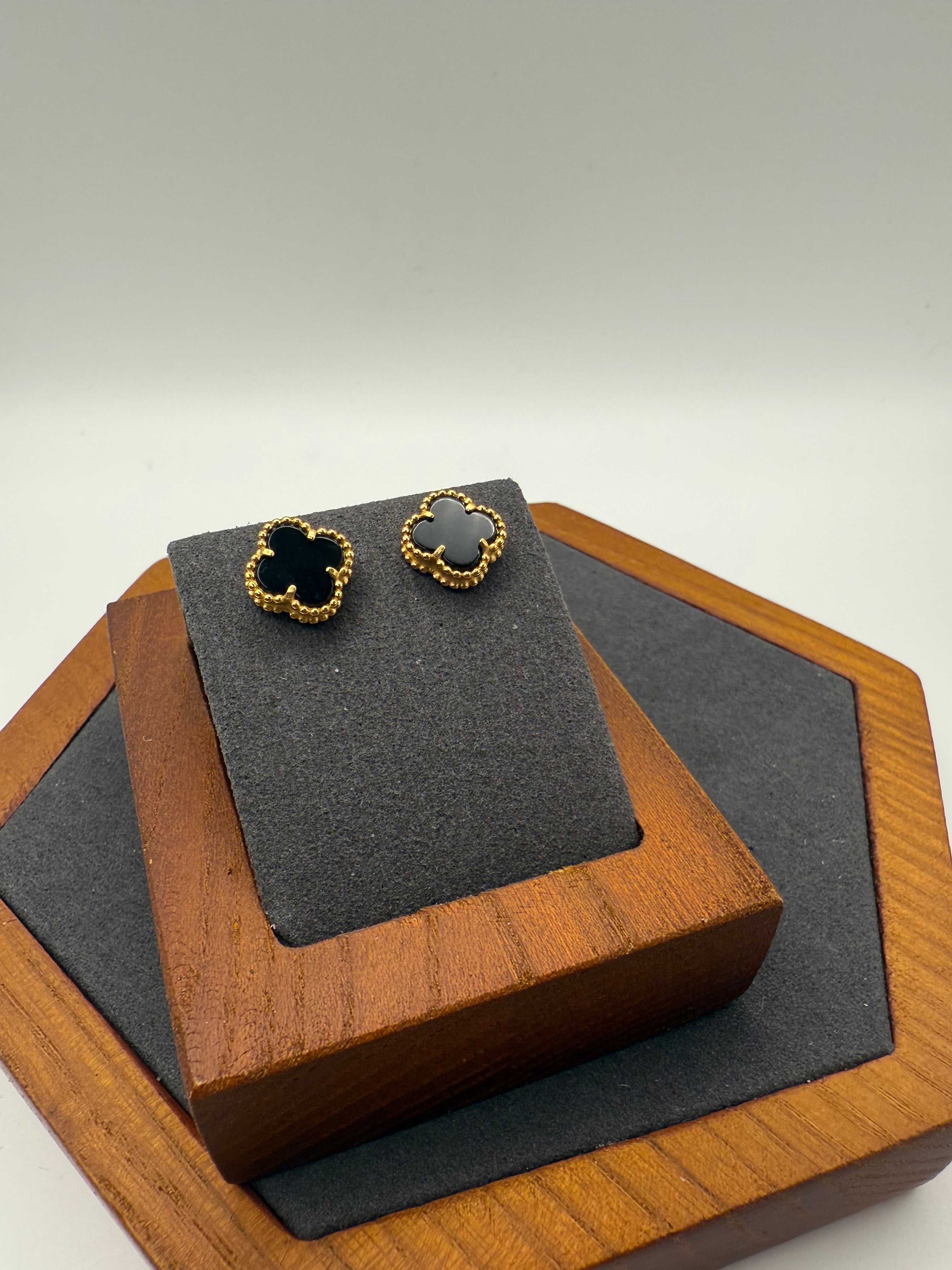 Black Onyx Clover Earrings