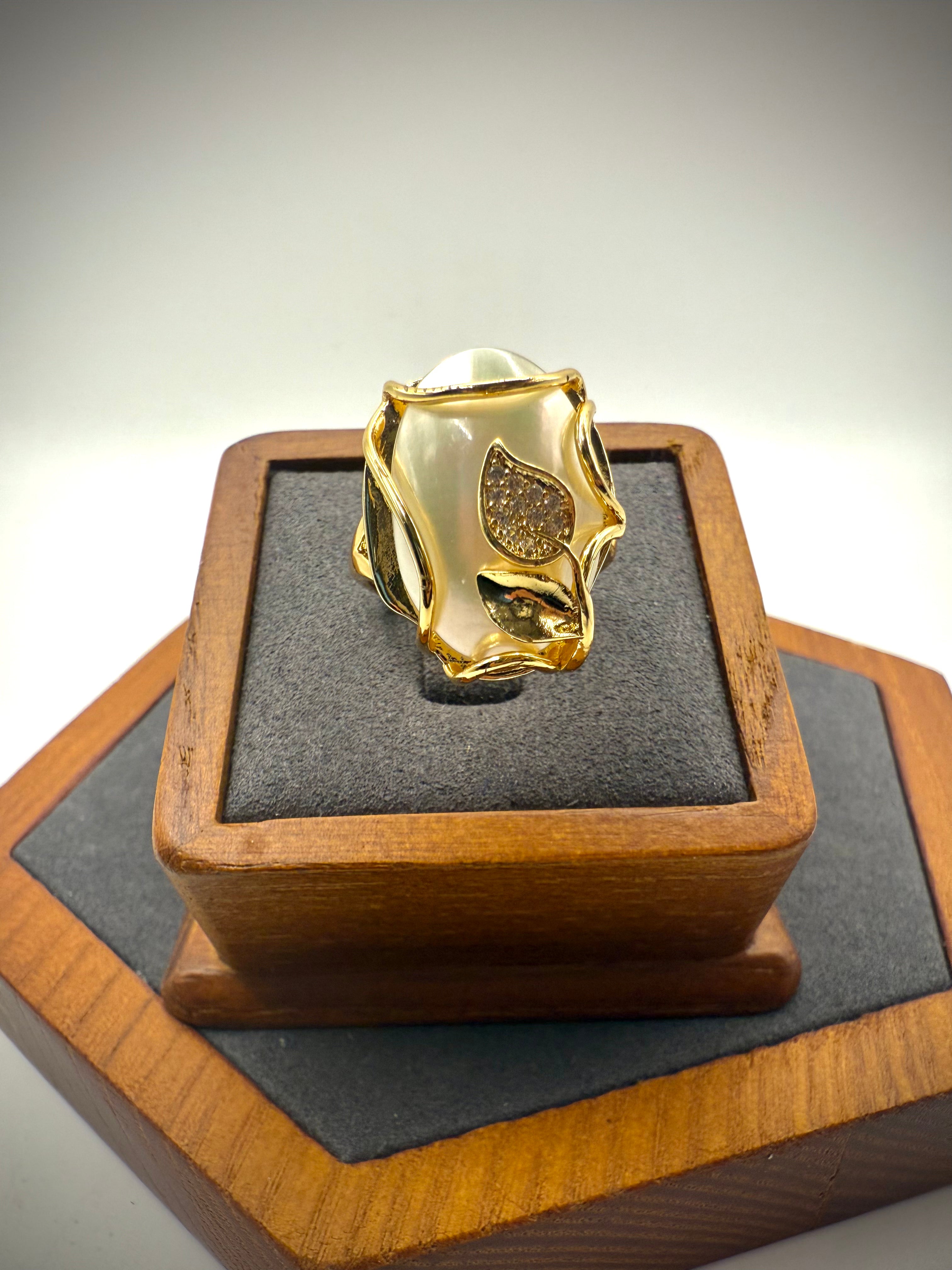 White Mabe Pearl Ring