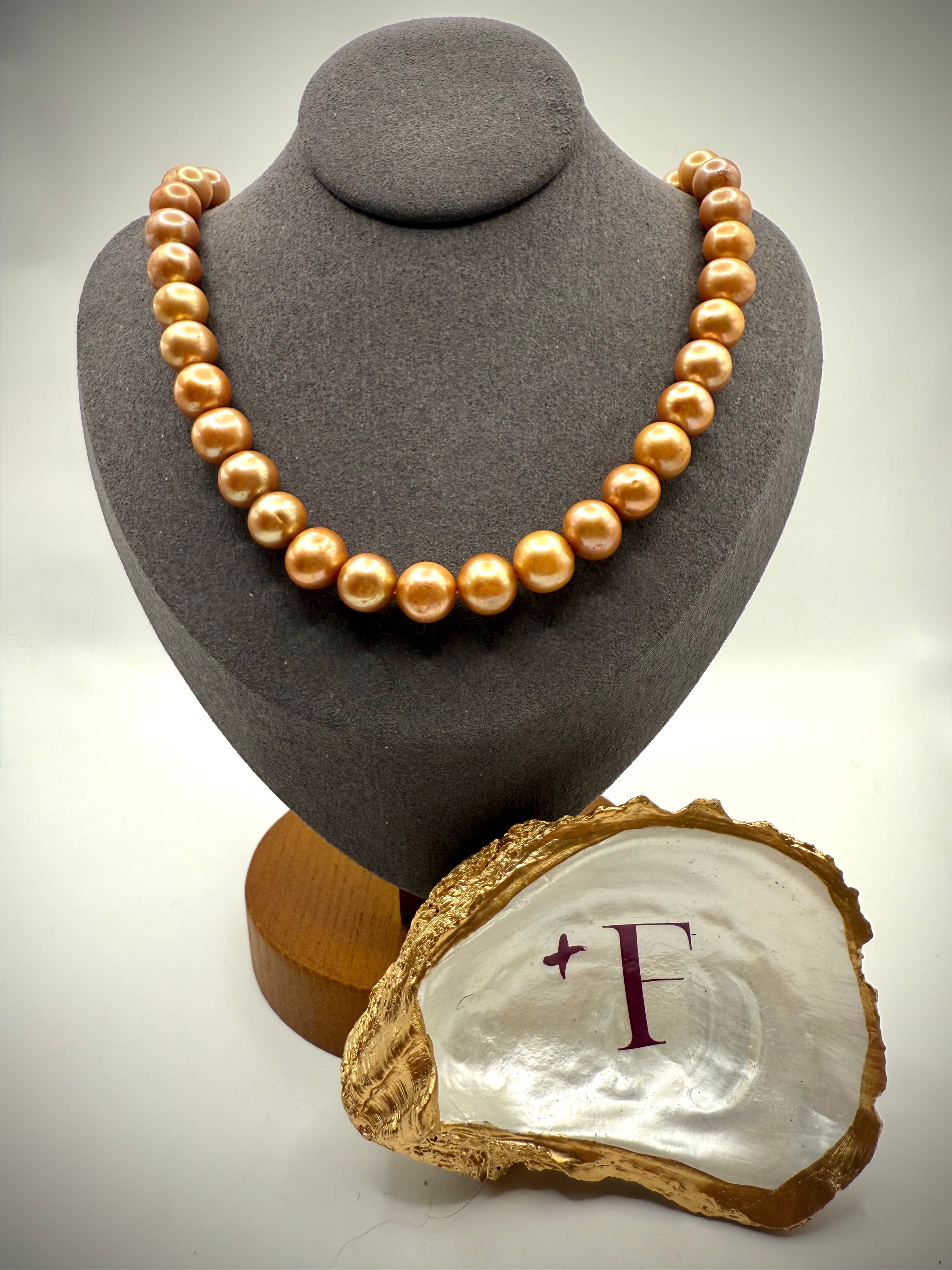 Rose Gold Pearl Necklace
