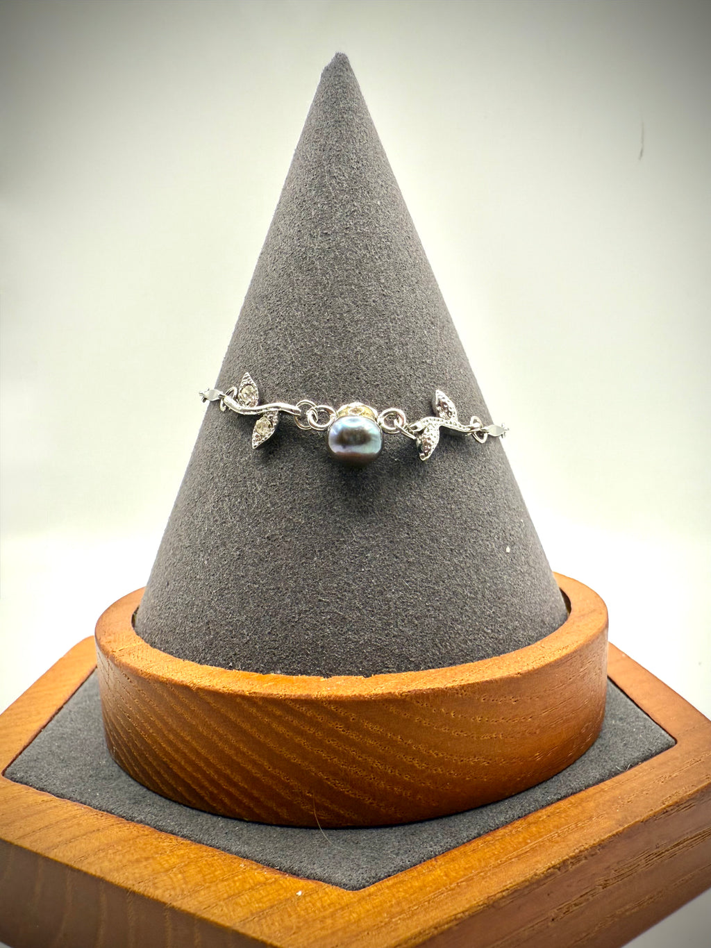 Peacock Freshwater Pearl Bracelet
