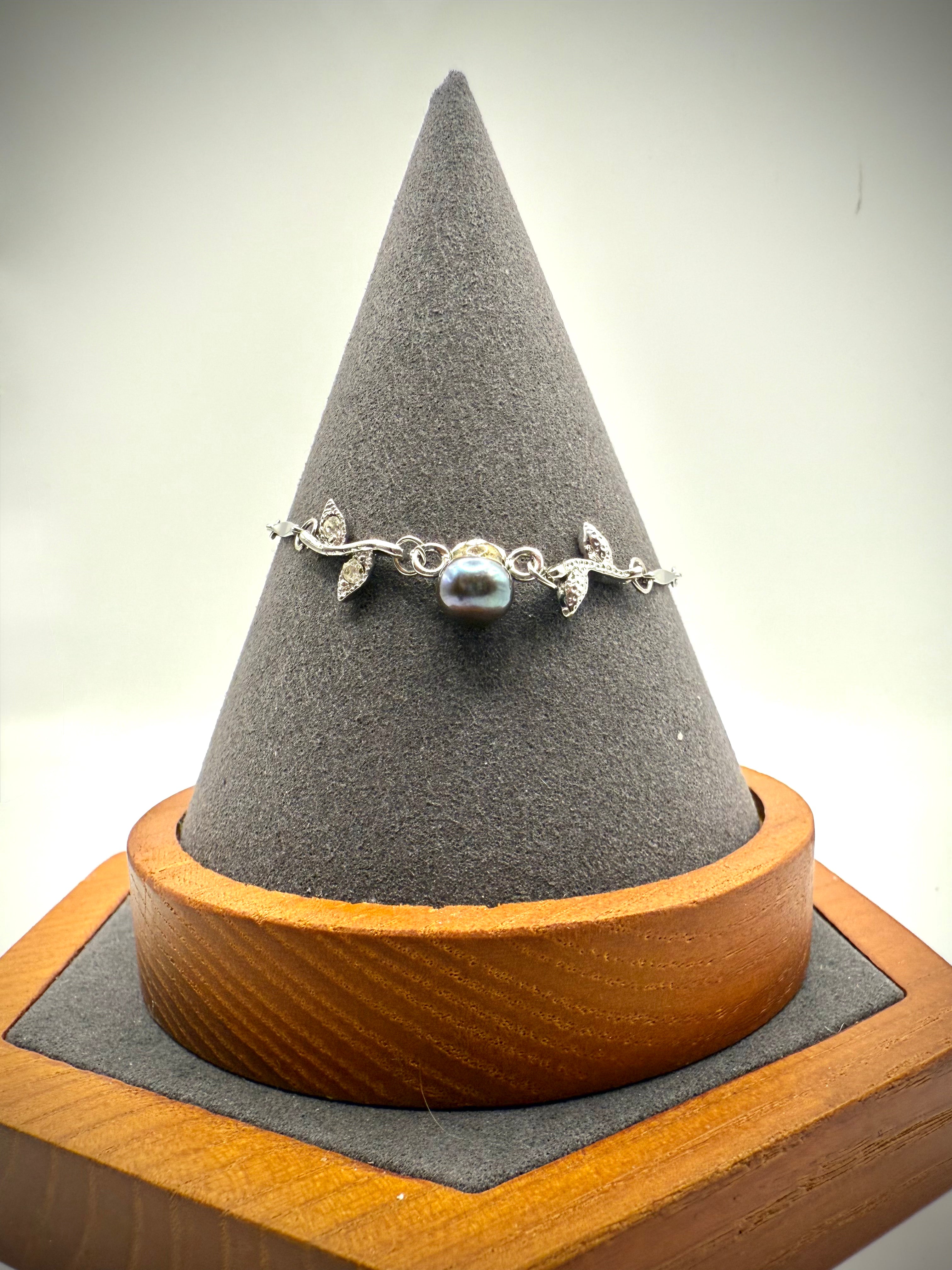 Peacock Freshwater Pearl Bracelet