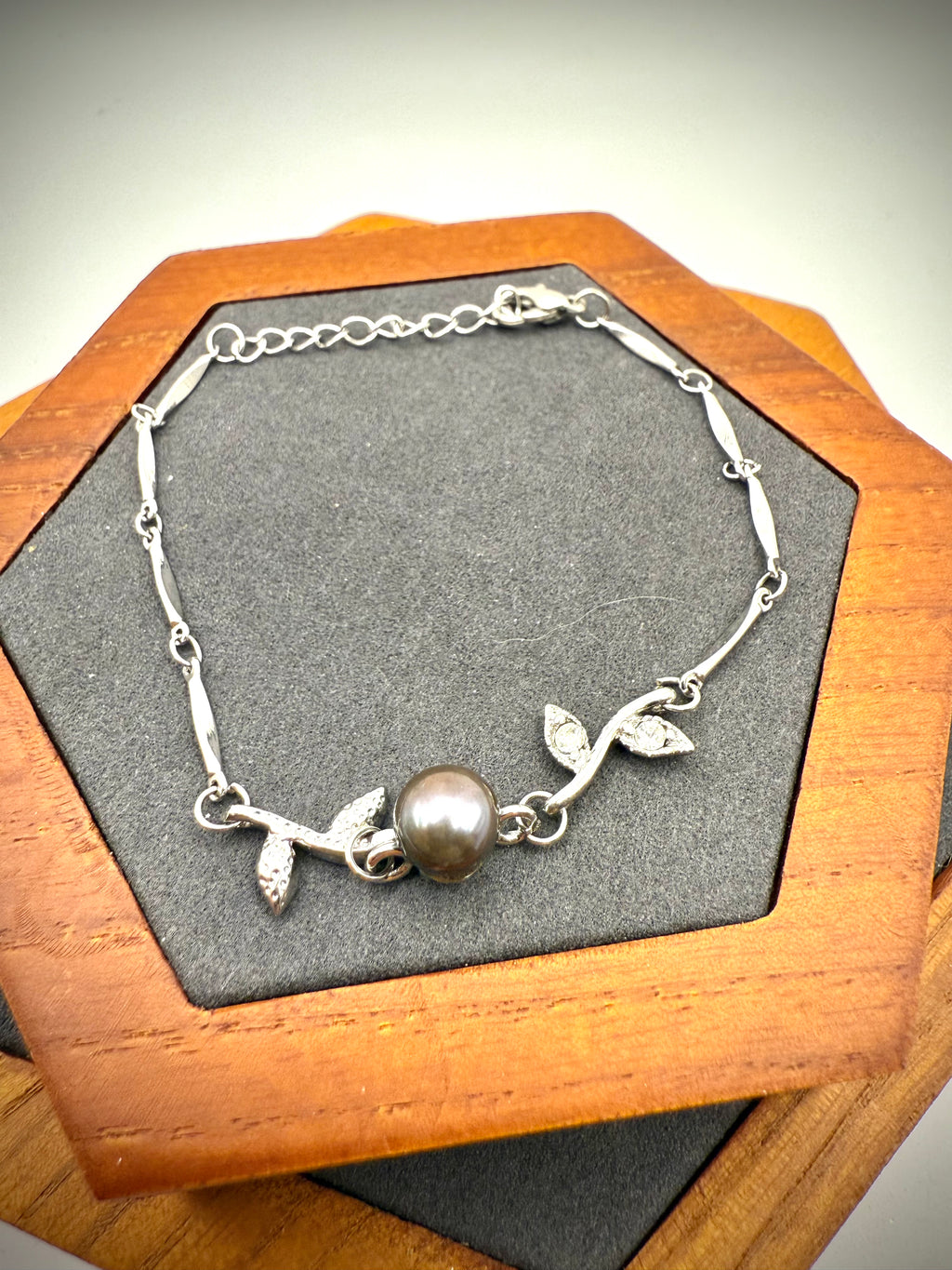 Peacock Freshwater Pearl Bracelet