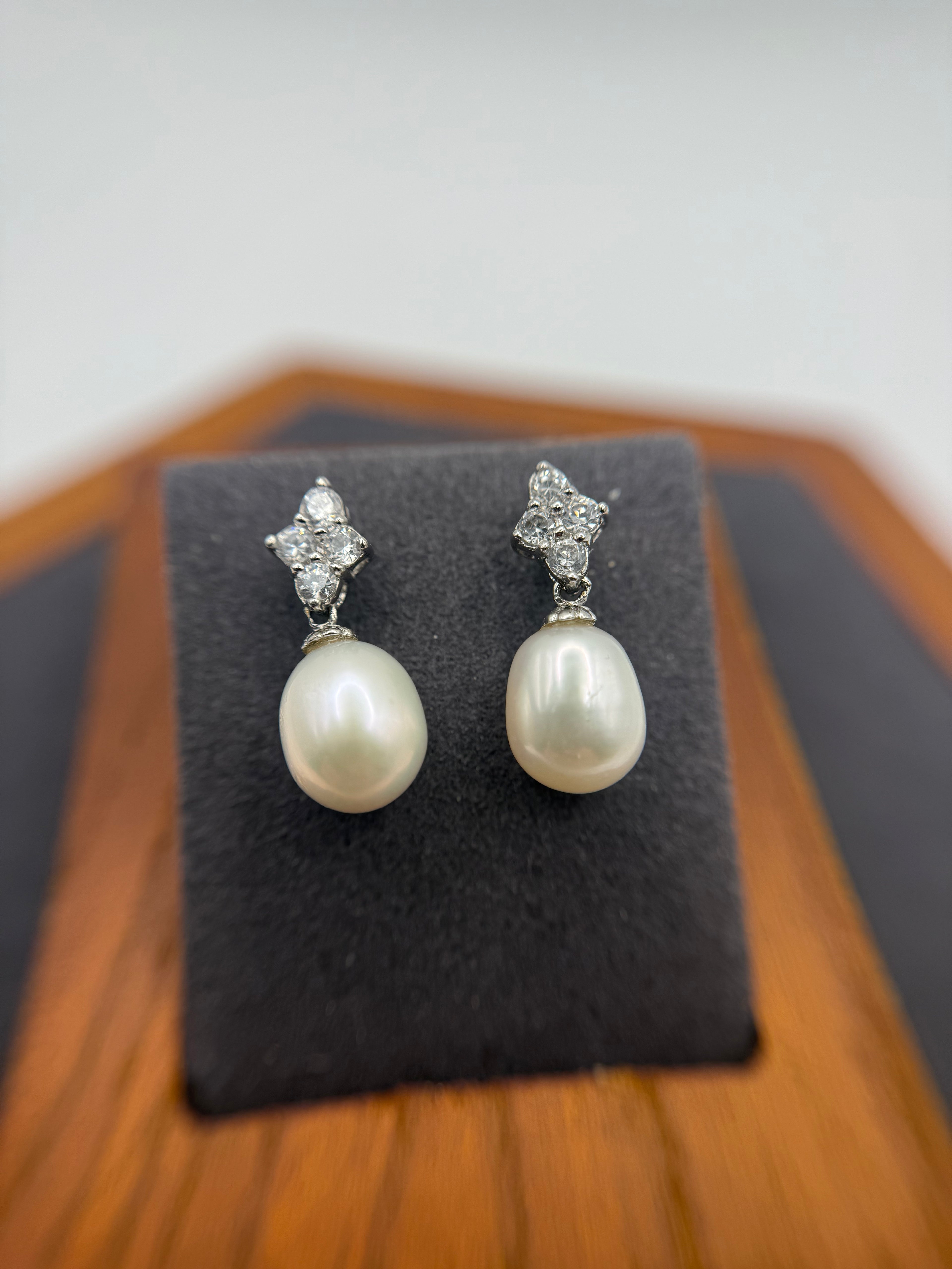 White Teardrop Dangling Earrings