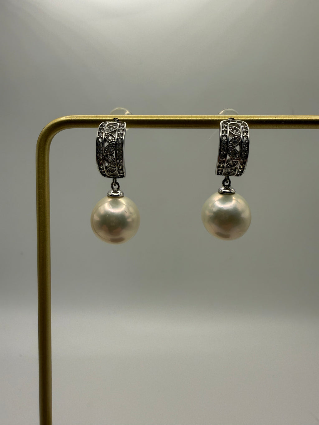 White Freshwater Dangling Earrings